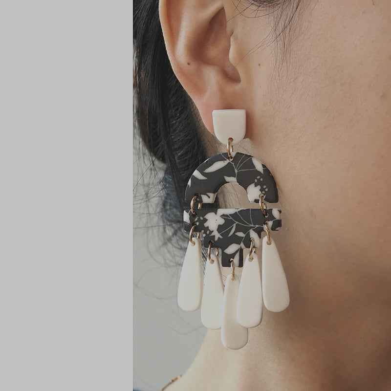Black And White Dangle Earrings Sets